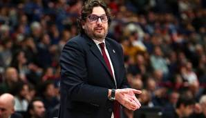 Andrea Trinchieri verlor zum Auftakt der neuen Saison mit Brose Bamberg bei s. Oliver Würzburg