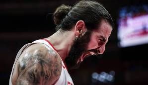 GUARDS: Ricky Rubio (Spanien): 26,3 Minuten, 16,4 Punkte, 6 Assists, 43,6 Prozent FG, 38,7 Prozent Dreier. Es wirkte erstmals so, dass die Spanier Rubios Team sind. Das machte sich vor allem durch Rubios erhöhtes Scoring bemerkbar.