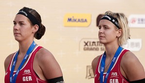 Kira Walkenhorst (l.) und Laura Ludwig (r.) scheiterten im Achtelfinale an den Salgado-Schwestern