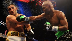 Bernard Hopkins (r.) verteidigte seinen Titel im Halbschwergewicht gegen Karo Murat