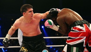 WBO-Weltmeister Marco Huck (l.) kämpft am 25. Januar gegen Firat Arslan