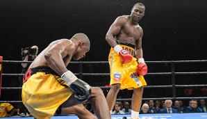 Bereits zum fünften Mal konnte Adonis Stevenson (r.) seinen Gürtel verteidigen