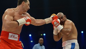 26. Aoril 2014, IBF-, IBO-, WBO- und WBA-Titel: Sieg gegen Alex Leapai durch t.K.o.