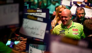 Michael van Gerwen ist zum dritten Mal in Folge Darts-Europameister