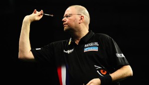 Raymond van Barneveld hat sein Ticket verpasst. Er verlor gegen John Bowles