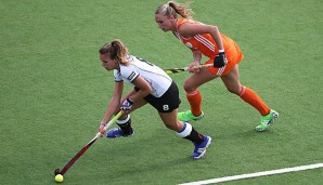 Anne Schröder (l.) steht mit Deutschland im Halbfinale