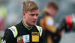 Mick Schumacher muss gegen das Team seines Onkels antreten