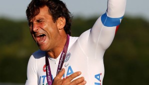 Alex Zanardi kämpfte sich zurück, nachdem er beide Beine verlor, und gewann Paralympics-Gold