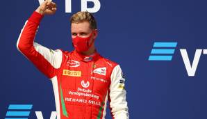 Mick Schumacher hat das Hauptrennen in Sotschi gewonnen.