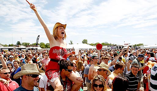 Die große Party gehört beim Preakness Stakes in Pimlico einfach dazu