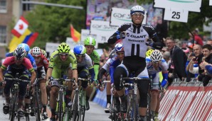 Marcel Kittel holte sich den Sieg bei der ersten Etappe und liegt nun in Führung