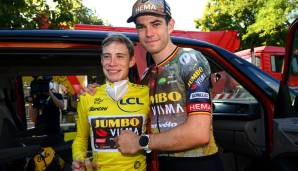 Jonas Vingegaard (l.) zusammen mit Wout van Aert.