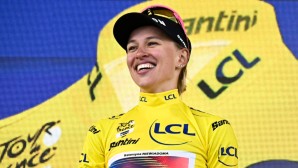 Katarzyna Niewiadoma hat mit haudünnem Vorsprung duie Tour de France der Frauen gewonnen.