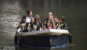 MTN Qhubeka bei der Präsentation für die Tour de France in Utrecht