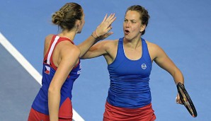 Karolina Pliskova und Barbora Strycova siegen im abschließenden Doppel