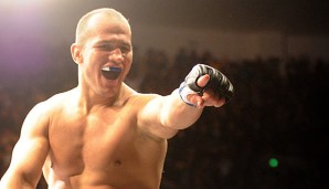 Junior Dos Santos hatte mit Ben Rothwell keinerlei Probleme