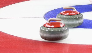 Die deutschen Curlerinnen stehen bei der Weltmeisterschaft in Kanada vor einer Herkulesaufgabe