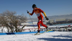 Diesen Laufstil nennt man beim Langlauf klassisch. Er ähnelt dem normalen Gehen oder Laufen ohne Ski.