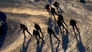 Beim Langlauf gibt es zwei Techniken: Klassisch und Freistil