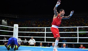 Darf sich nüber eine Medaille freuen: Artem Harutyunyan (r.)