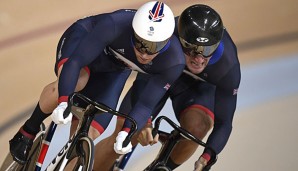 Jason Kenny (l.) gewann beide Läufe im Finale gegen Callum Skinner