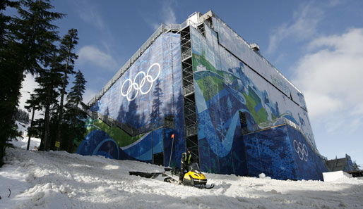 Cypress Mountain wird mit Schnee beliefert