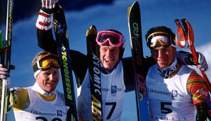 Markus Wasmeier (m.) konnte sich vor Thommy Moe (l.) den Sieg im Riesenslalom holen