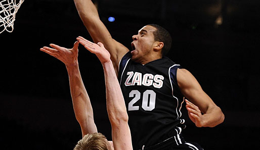 Dunk it like Elias: Unter dem Korb ist Elias Harris kaum zu stoppen. Sein Schnitt: 13,9 Punkte