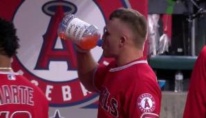 Mike Trout trinkt "Michael's Secret Stuff" in den Pausen.