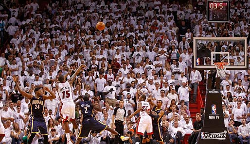 Heat-Guard Mario Chalmers verpasste mit dem letzten Wurf den möglichen Ausgleich