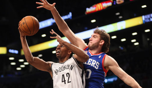 Die Nets rund um Jerry Stackhouse (l.) beendeten ihre Negativ-Serie