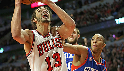 Joakim Noah gelang gegen Philadelphia ein Triple-Double aus Punkten, Rebounds und Blocks