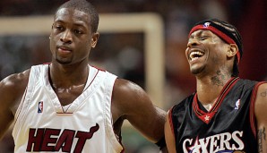 Dwyane Wade (l.) erklärte, dass er seine Trikotnummer zu Ehren von Allen Iverson trägt