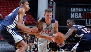 Daniel Theis (M.) überzeugte in der Summer League für die Washington Wizards