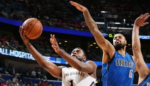 Tyson Chandler (r.) und die Mavs hielten den Pelicans stand