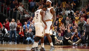 Kyrie Irving und LeBron James spielen ihre erste Saison zusammen