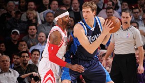 Josh Smith (l.) trumpfte gegen Nowitzki und die Mavs groß auf