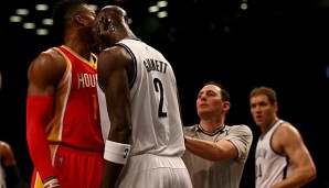 Nach dem Kopfstoß an Dwight Howard (l.) wurde Kevin Garnett (r.) des Feldes verwiesen