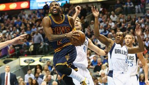 Kyrie Irving spielte gegen die Mavs eine ganz starke Partie