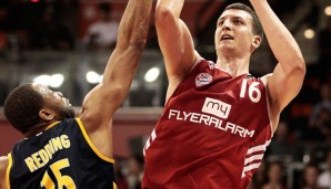 Paul Zipser (r.) möchte sich seinen Traum von der NBA erfüllen