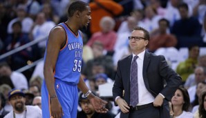 Kevin Durant (l.) und Scott Brooks gelang 2012 der Sprung in die Finals