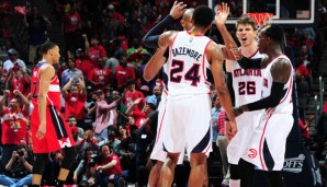 Die Atlanta Hawks und Dennis Schröder (r.) gewannen Spiel 2 der Serie gegen Washington