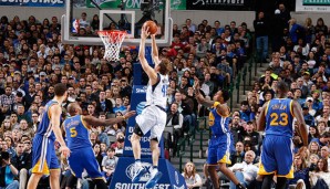 Dirk Nowitzki und die Dallas Mavericks fügen den Warriors die zweite Saisonniederlage zu