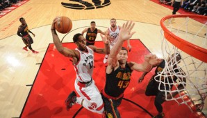 Da hebt er ab! DeMar DeRozan (l.) steigt gegen die Hawks-Defense hoch