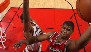 Cristiano Felicio (r.) zeigt gegen die Cavaliers das Spiel seines Lebens