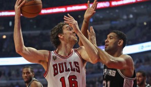 Pau Gasol (l.) und Tim Duncan standen sich schon etliche Male gegenüber