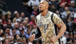 David West wird aus seinem Vertrag bei den San Antonio Spurs aussteigen