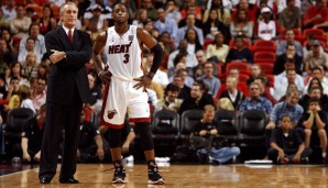 Pat Riley (l.) war über Jahre entweder als Coach oder Präsident der Heat und Dwyane Wade tätig