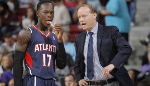 Dennis Schröder hat sich mit Coach Mike Budenholzer zur Aussprache getroffen