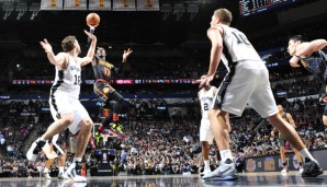 Dennis Schröder legte gegen die San Antonio Spurs ein Double-Double auf